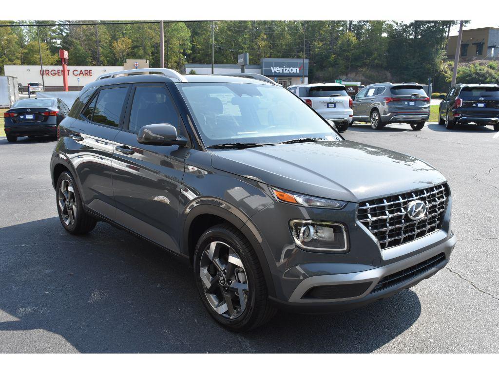 new 2025 Hyundai Venue car, priced at $24,039