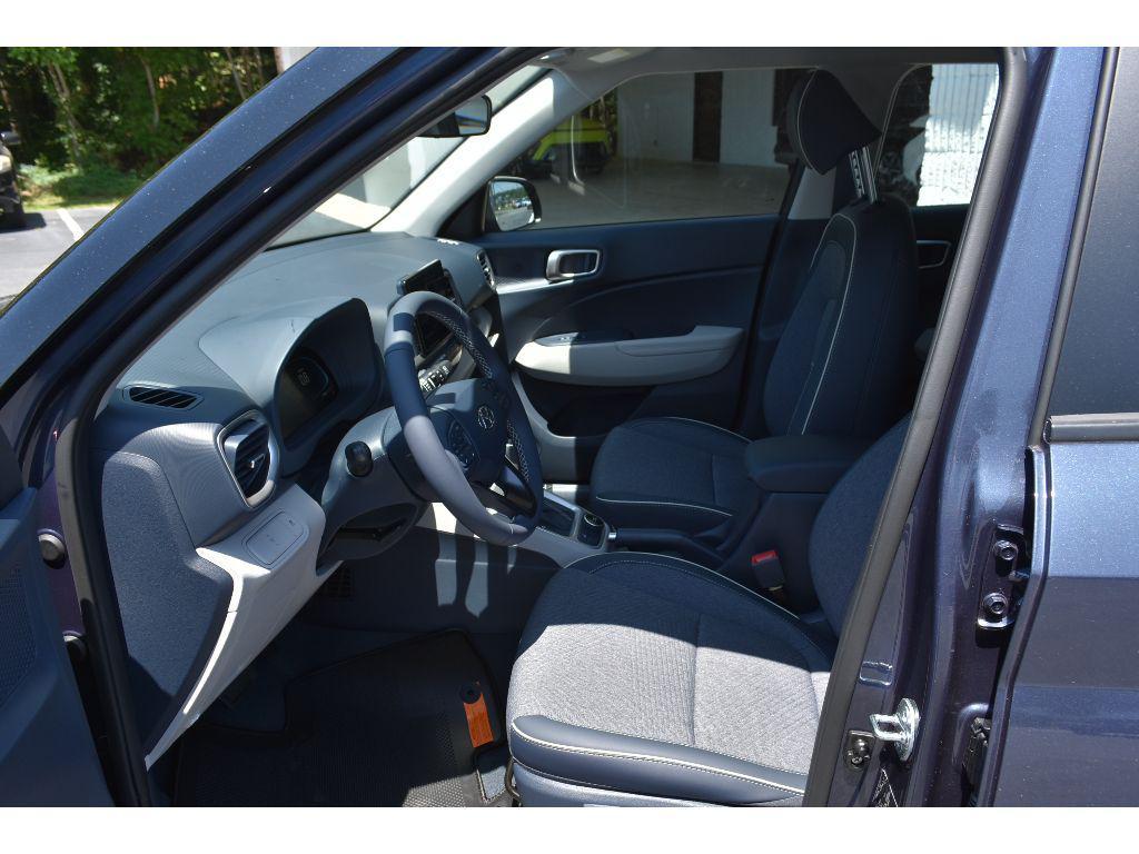 new 2025 Hyundai Venue car, priced at $25,118