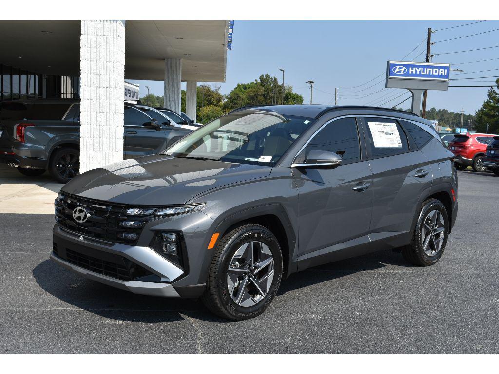 new 2025 Hyundai Tucson car, priced at $34,359