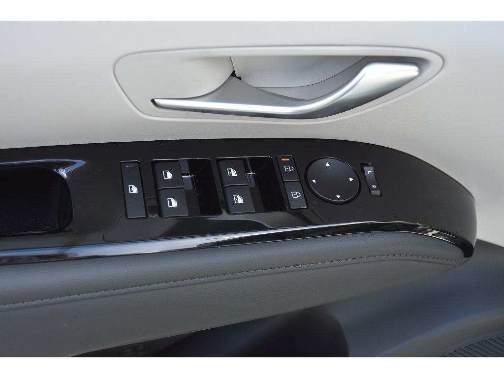 new 2025 Hyundai TUCSON Hybrid car, priced at $42,758