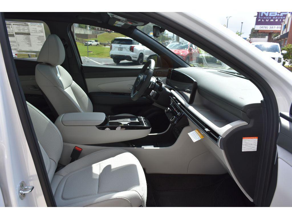 new 2025 Hyundai TUCSON Hybrid car, priced at $42,758