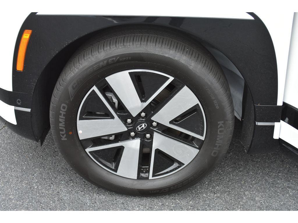 new 2026 Hyundai IONIQ 9 car, priced at $69,135