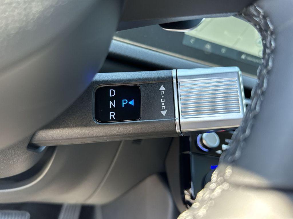 new 2025 Hyundai TUCSON Hybrid car, priced at $37,126