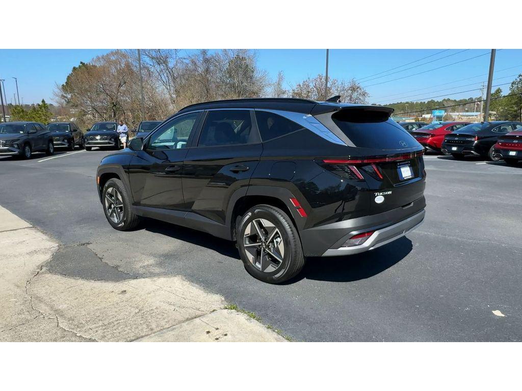 new 2025 Hyundai TUCSON Hybrid car, priced at $37,126