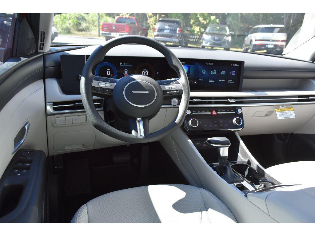 new 2026 Hyundai Tucson car, priced at $33,545