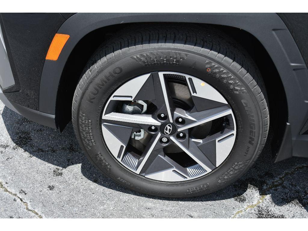new 2025 Hyundai Tucson car, priced at $34,296
