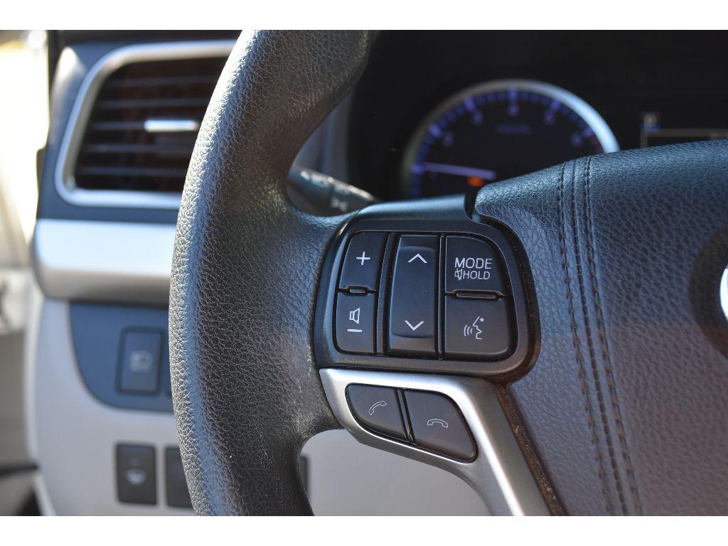 used 2019 Toyota Highlander car, priced at $19,775