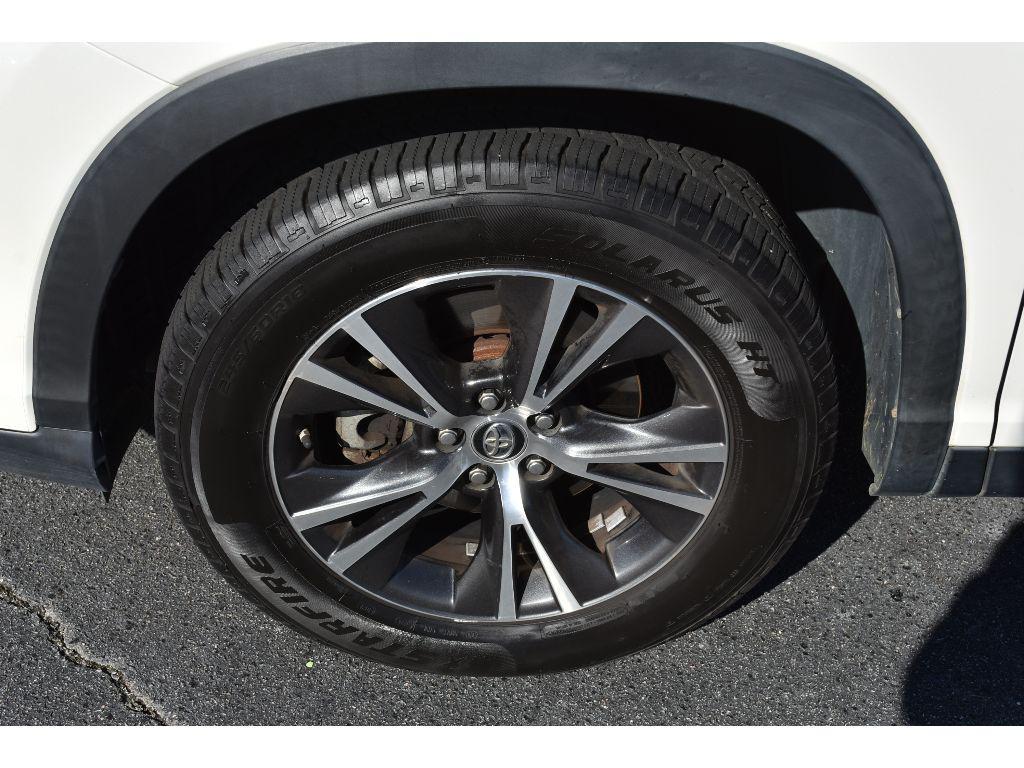 used 2019 Toyota Highlander car, priced at $19,775