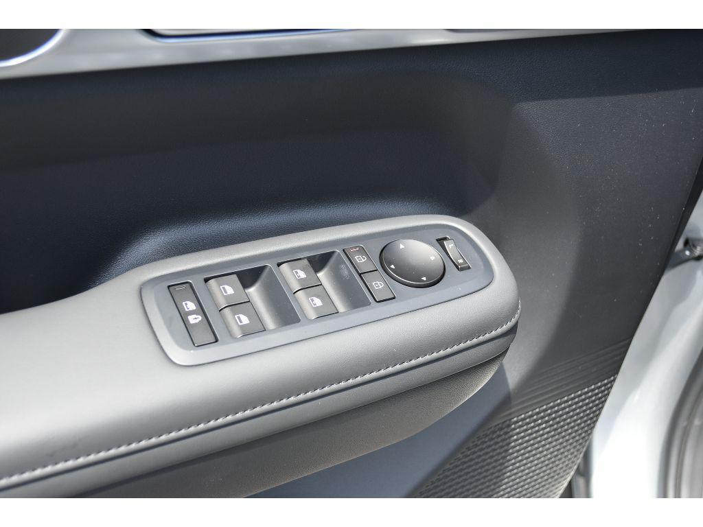 new 2025 Hyundai Santa Fe car, priced at $35,100