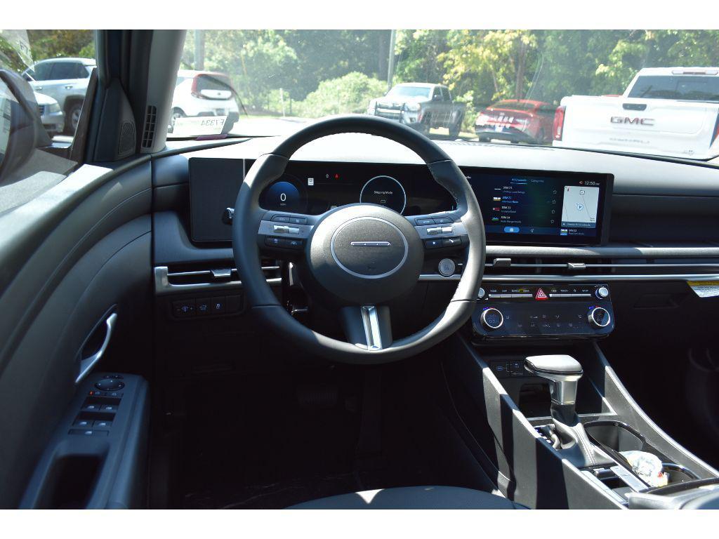 new 2025 Hyundai Tucson car, priced at $34,296