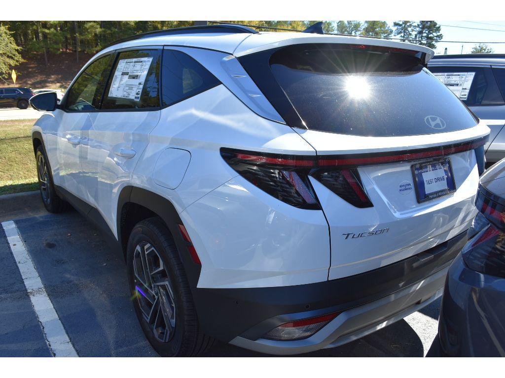 new 2025 Hyundai TUCSON Hybrid car, priced at $42,758