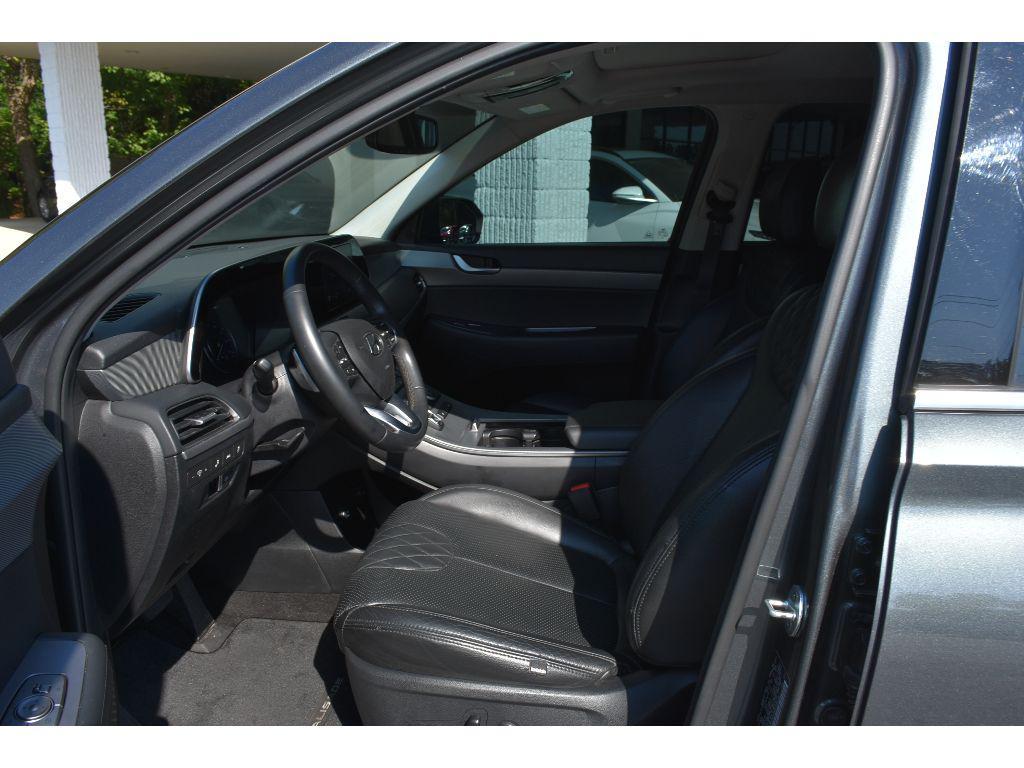 used 2022 Hyundai Palisade car, priced at $27,500