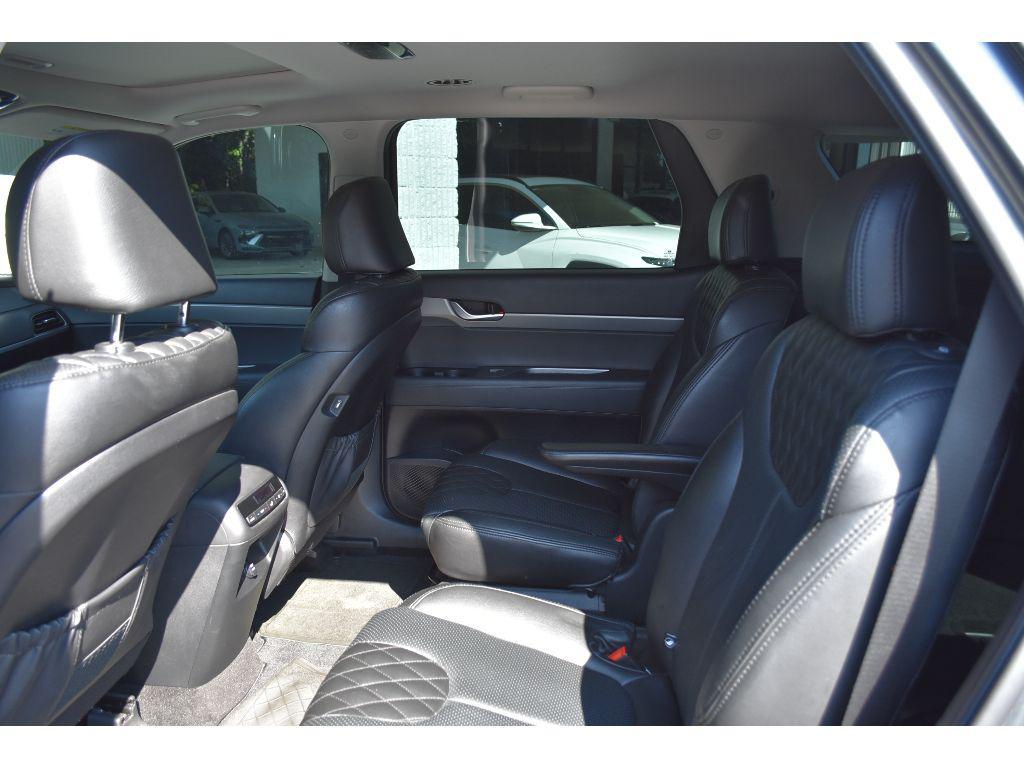 used 2022 Hyundai Palisade car, priced at $27,500