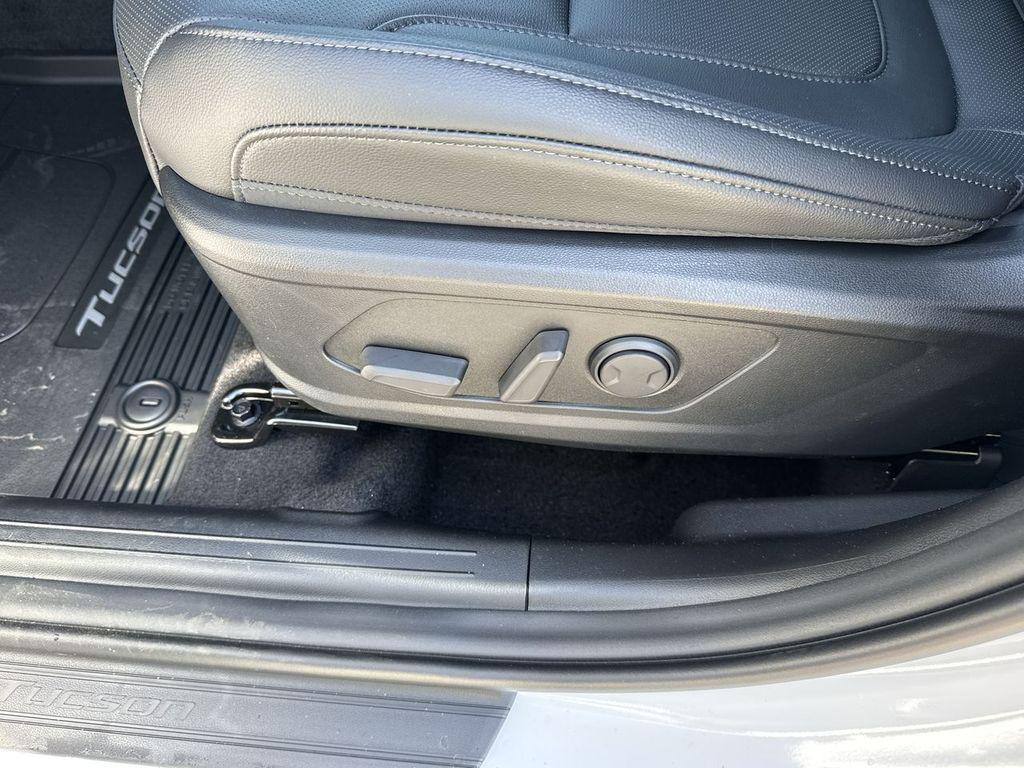 new 2025 Hyundai Tucson car, priced at $34,171