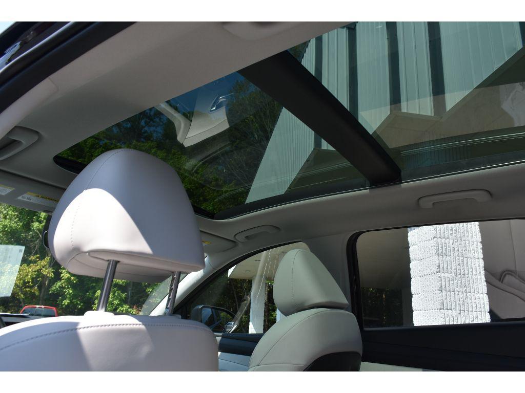 new 2025 Hyundai TUCSON Hybrid car, priced at $37,723