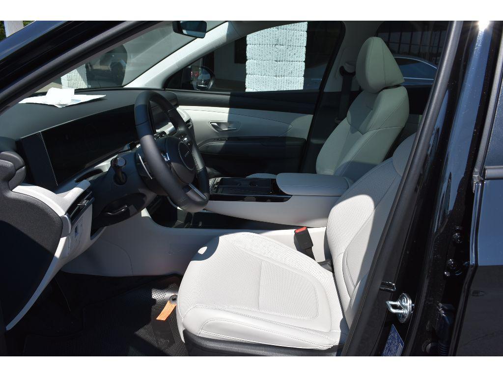 new 2025 Hyundai TUCSON Hybrid car, priced at $37,723