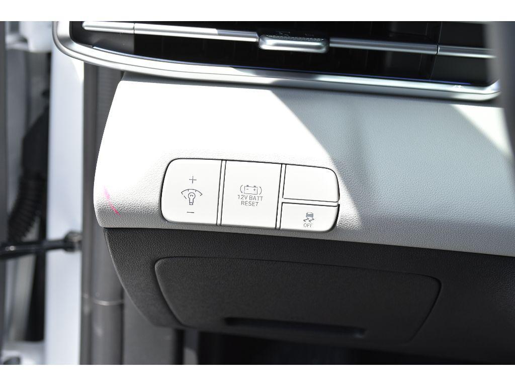 new 2025 Hyundai ELANTRA HEV car, priced at $32,115