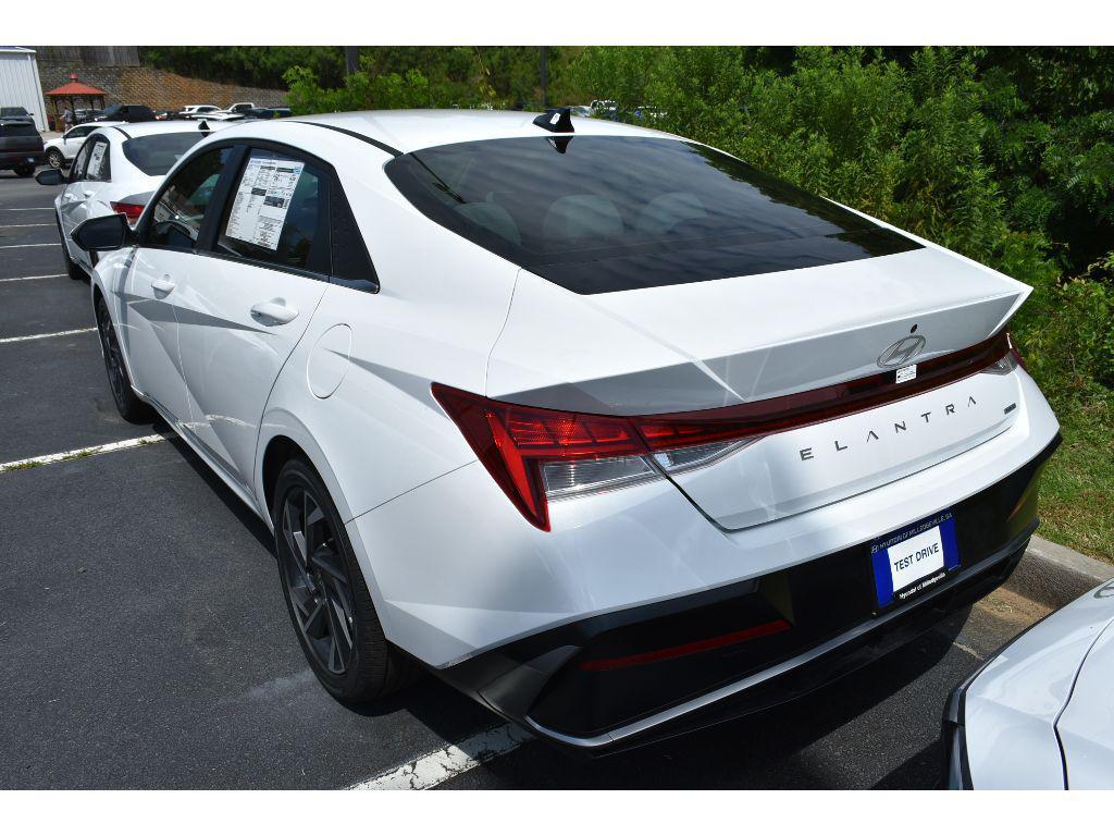 new 2025 Hyundai ELANTRA HEV car, priced at $32,115