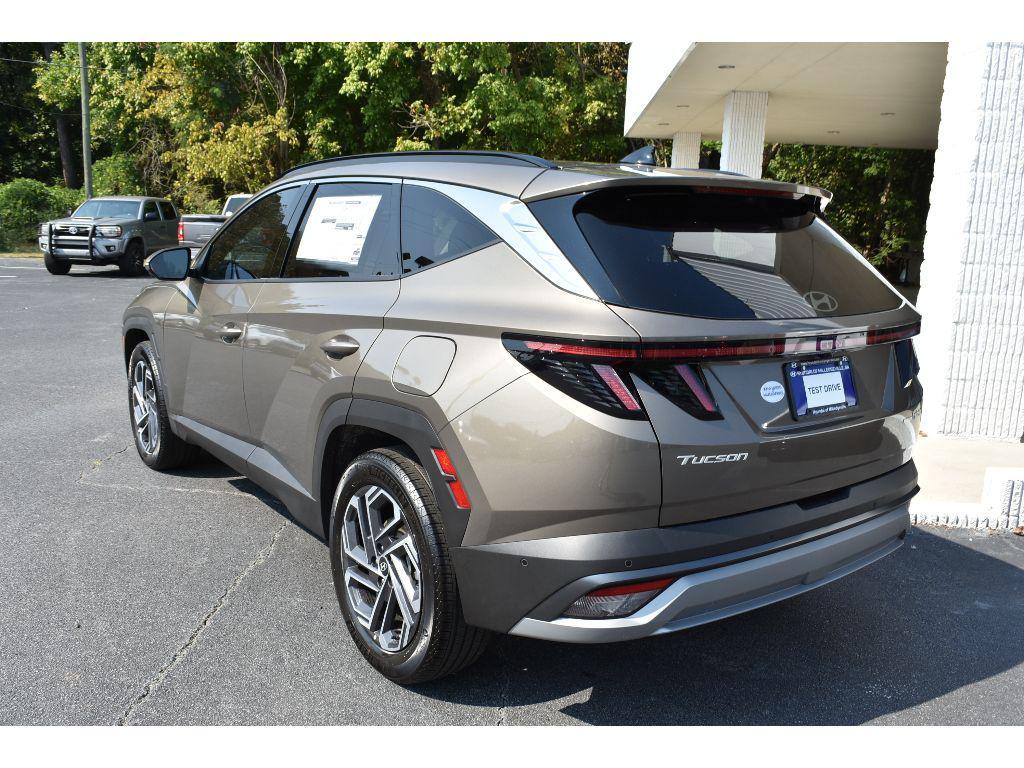 new 2025 Hyundai TUCSON Hybrid car, priced at $42,292