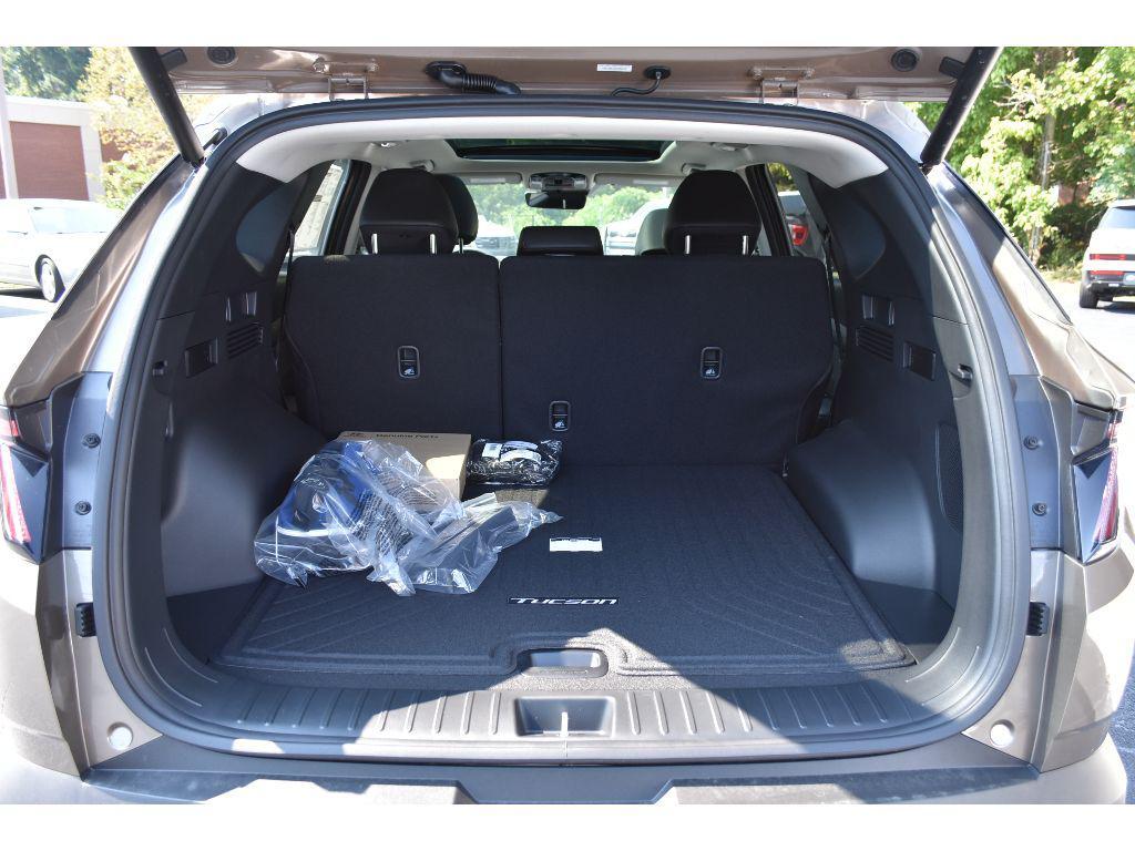 new 2025 Hyundai TUCSON Hybrid car, priced at $42,292