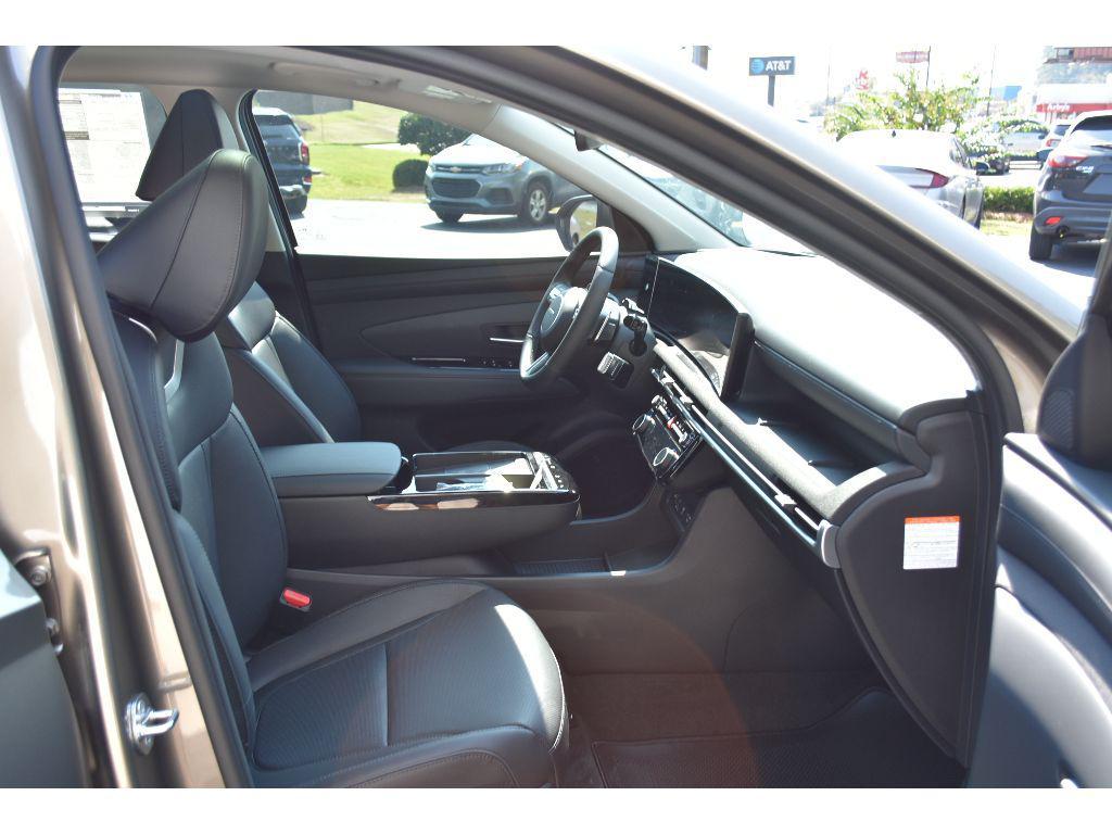 new 2025 Hyundai TUCSON Hybrid car, priced at $42,292
