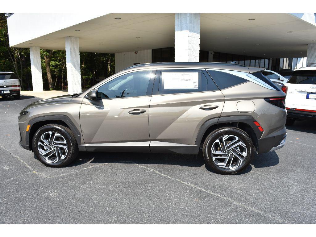 new 2025 Hyundai TUCSON Hybrid car, priced at $42,292