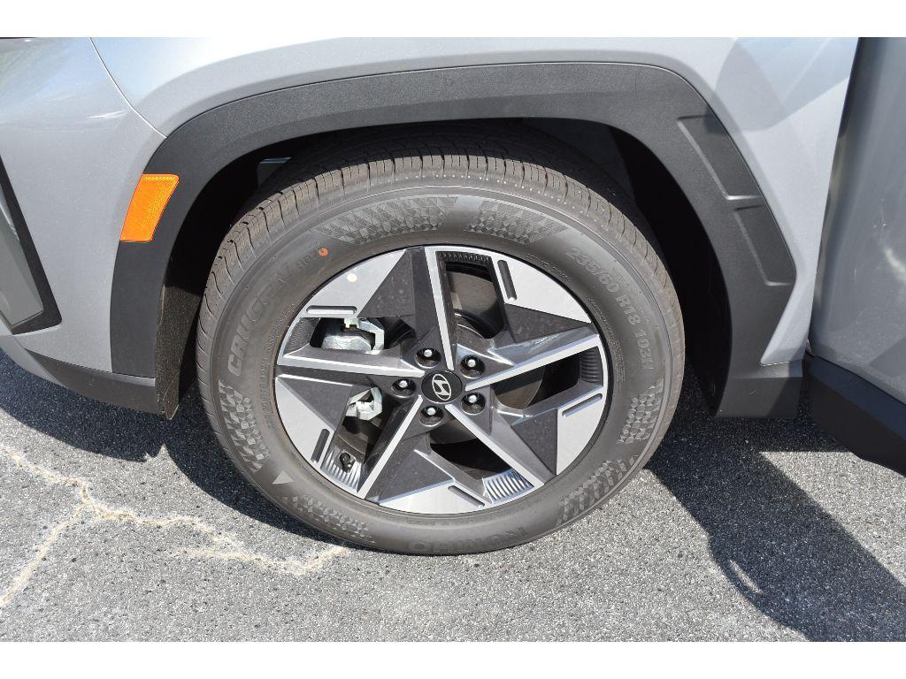 new 2025 Hyundai Tucson car, priced at $32,040