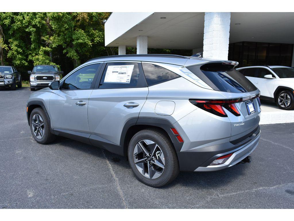 new 2025 Hyundai Tucson car, priced at $32,040
