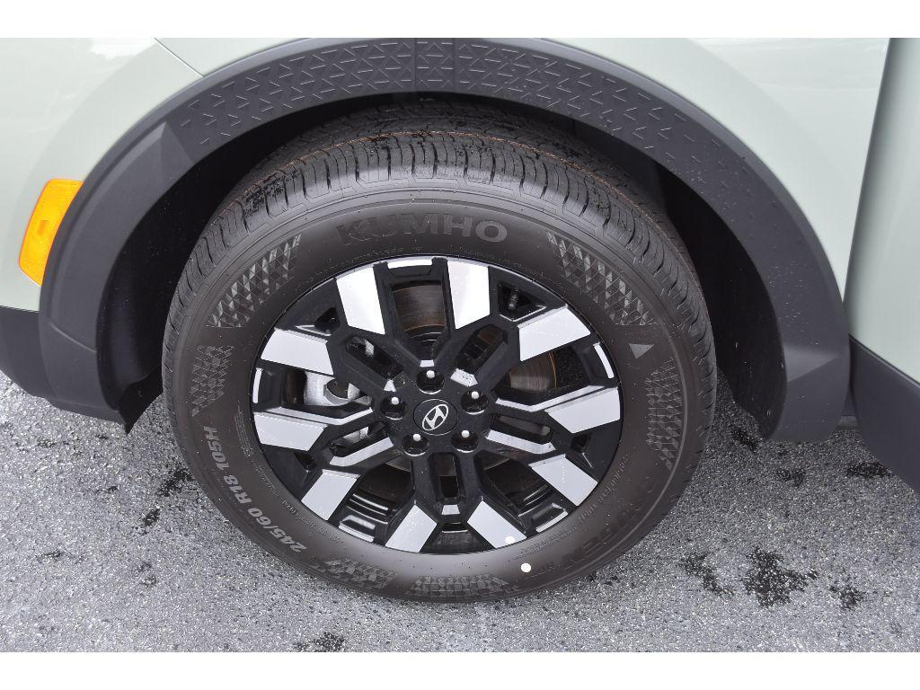 new 2025 Hyundai SANTA CRUZ car, priced at $31,981