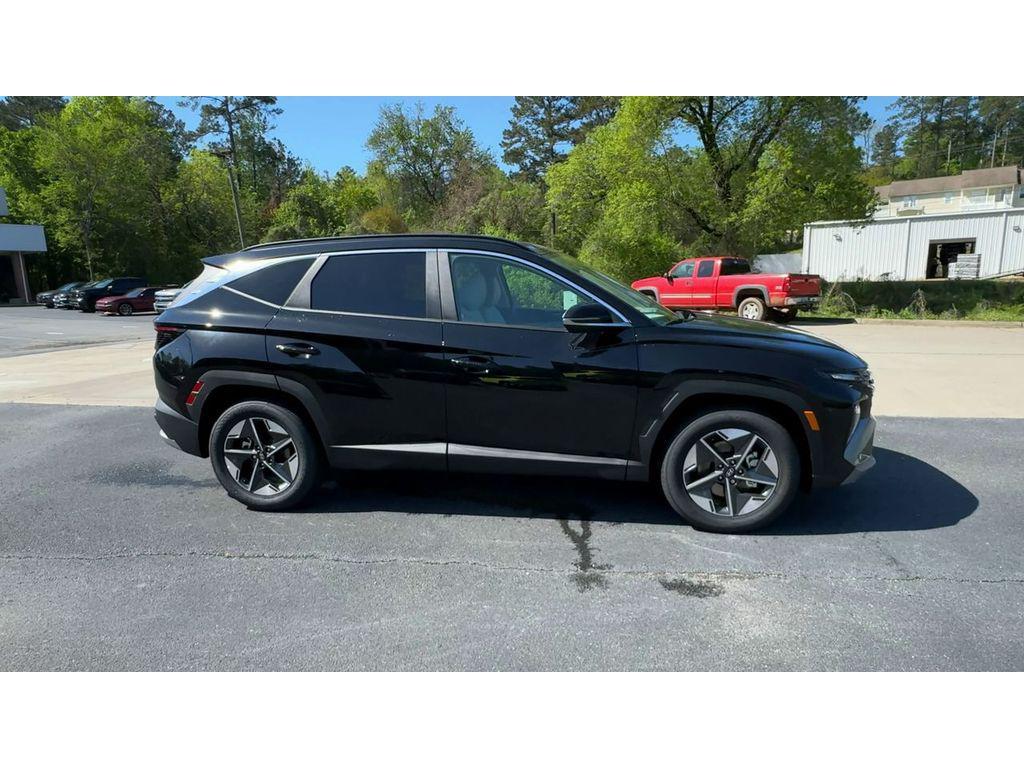 new 2025 Hyundai Tucson car, priced at $33,805