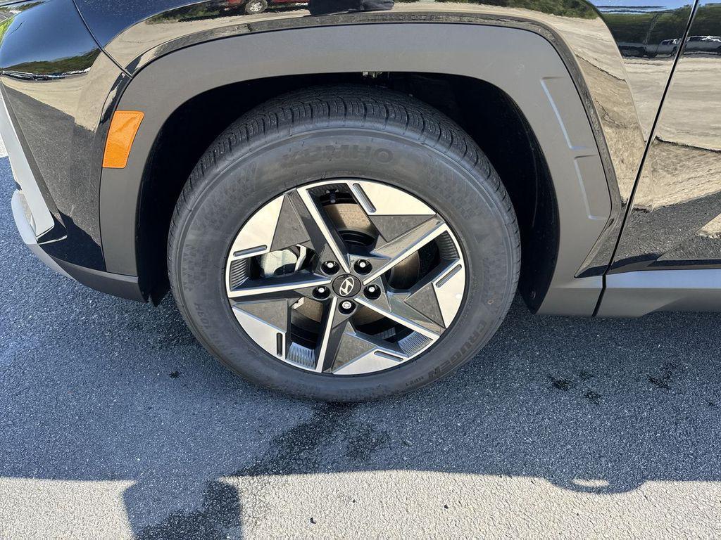 new 2025 Hyundai Tucson car, priced at $33,805