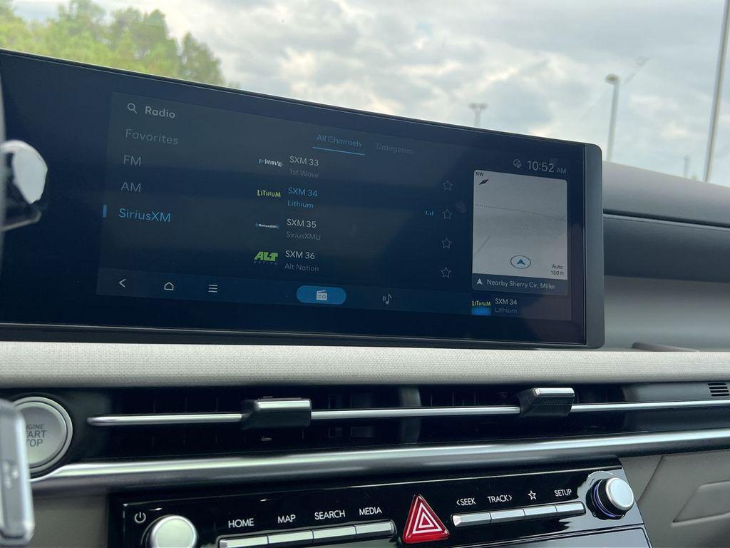 new 2025 Hyundai TUCSON Hybrid car, priced at $32,995