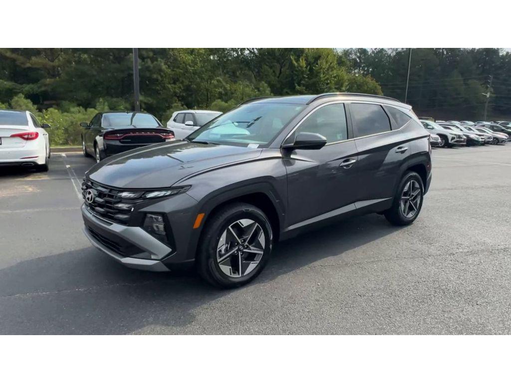 new 2025 Hyundai TUCSON Hybrid car, priced at $32,995