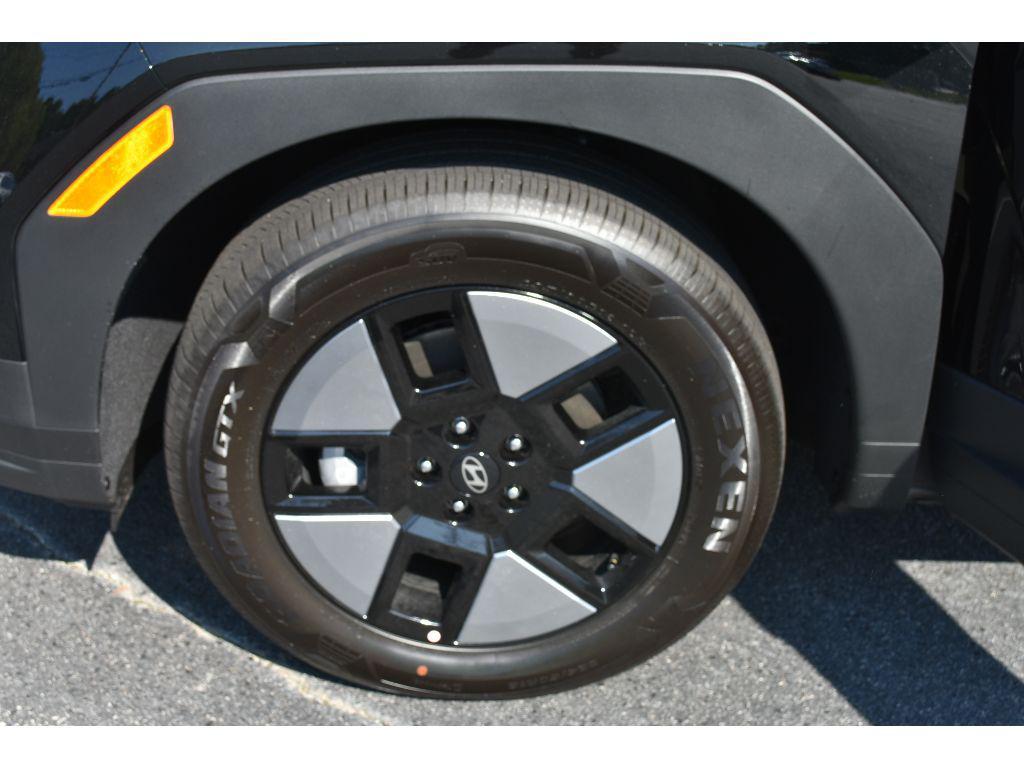 new 2025 Hyundai Santa Fe car, priced at $38,916