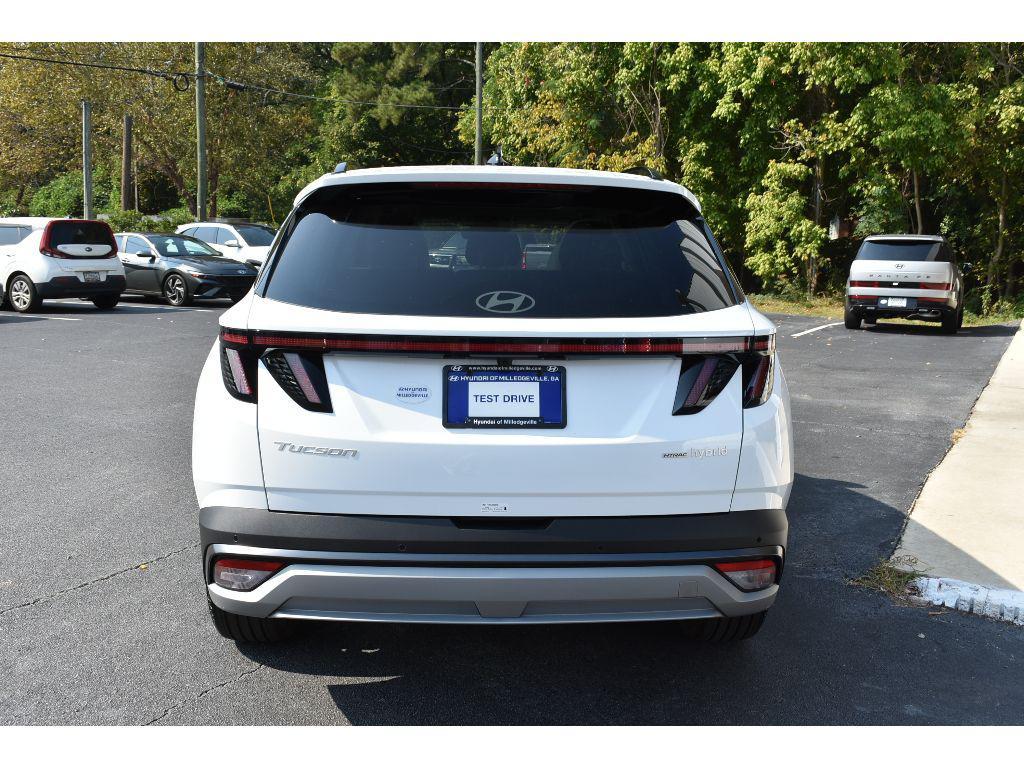 new 2025 Hyundai TUCSON Hybrid car, priced at $42,762