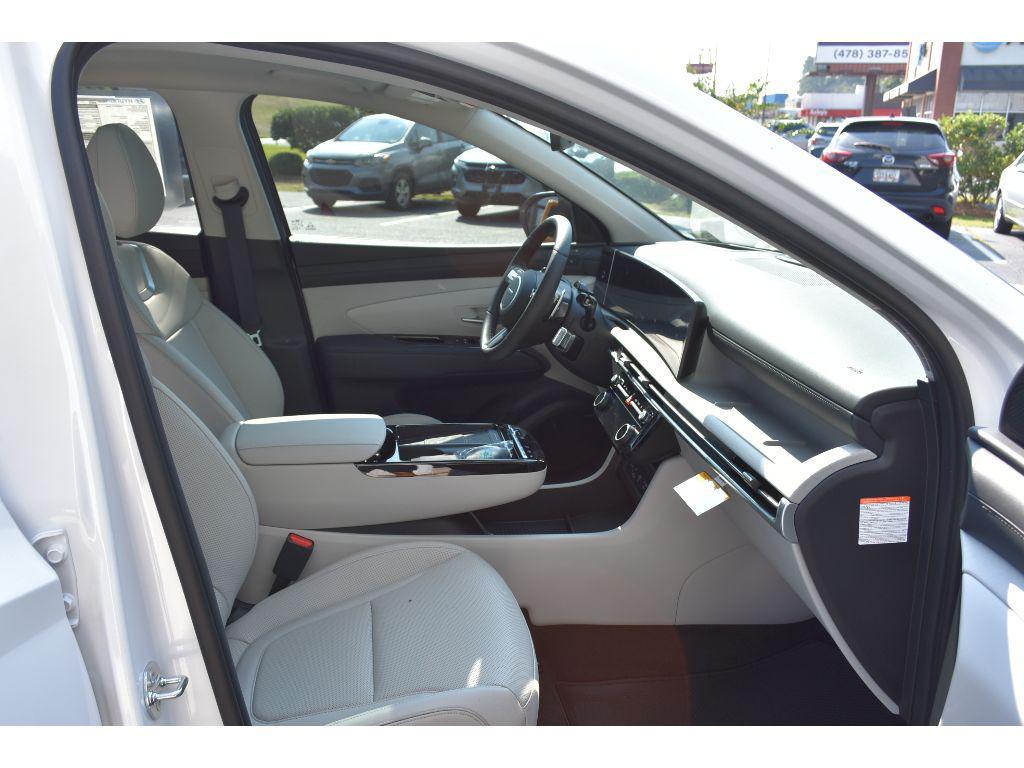 new 2025 Hyundai TUCSON Hybrid car, priced at $42,762