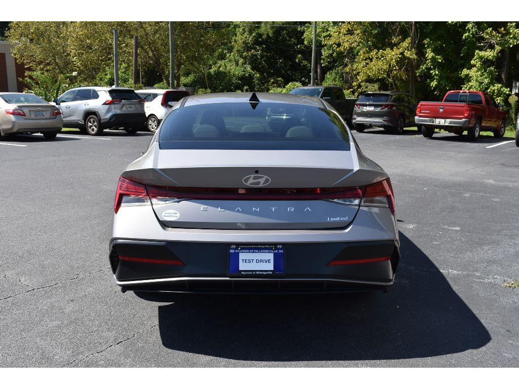 new 2025 Hyundai Elantra car, priced at $25,468