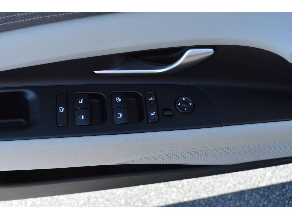 new 2025 Hyundai Elantra car, priced at $25,468