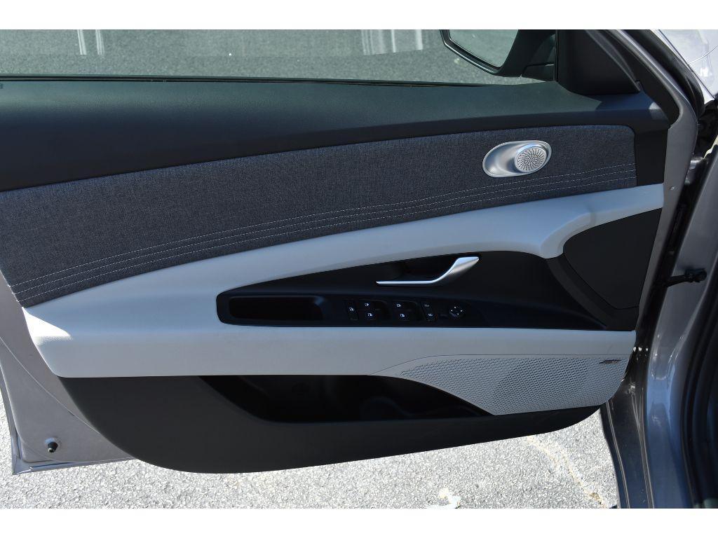 new 2025 Hyundai Elantra car, priced at $25,468