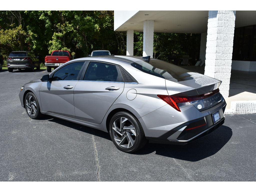 new 2025 Hyundai Elantra car, priced at $25,468