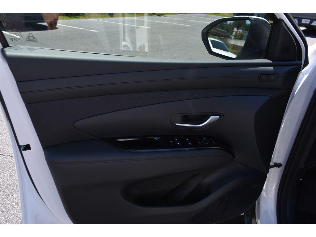 new 2025 Hyundai TUCSON Hybrid car, priced at $42,732