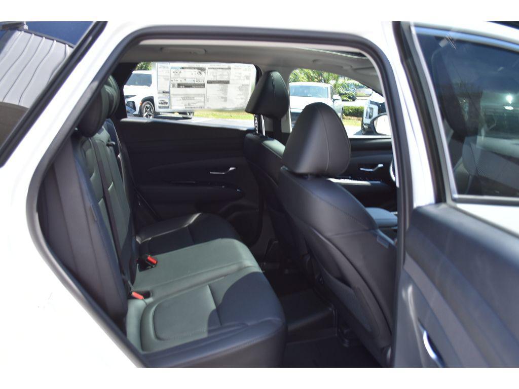 new 2025 Hyundai TUCSON Hybrid car, priced at $42,732