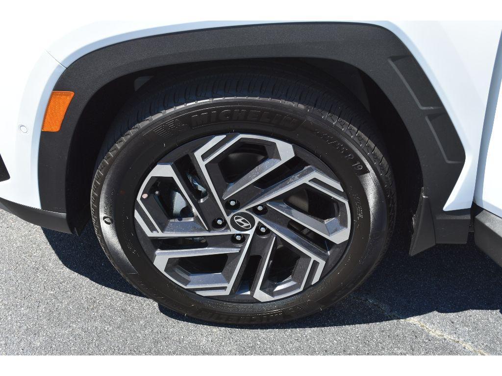 new 2025 Hyundai TUCSON Hybrid car, priced at $42,732