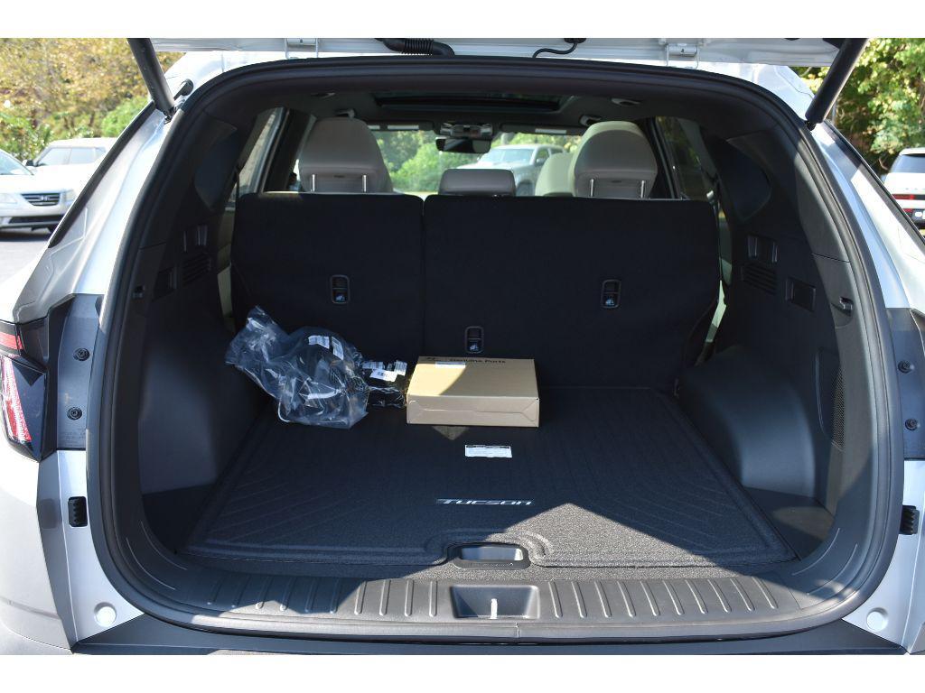 new 2025 Hyundai TUCSON Hybrid car, priced at $42,288