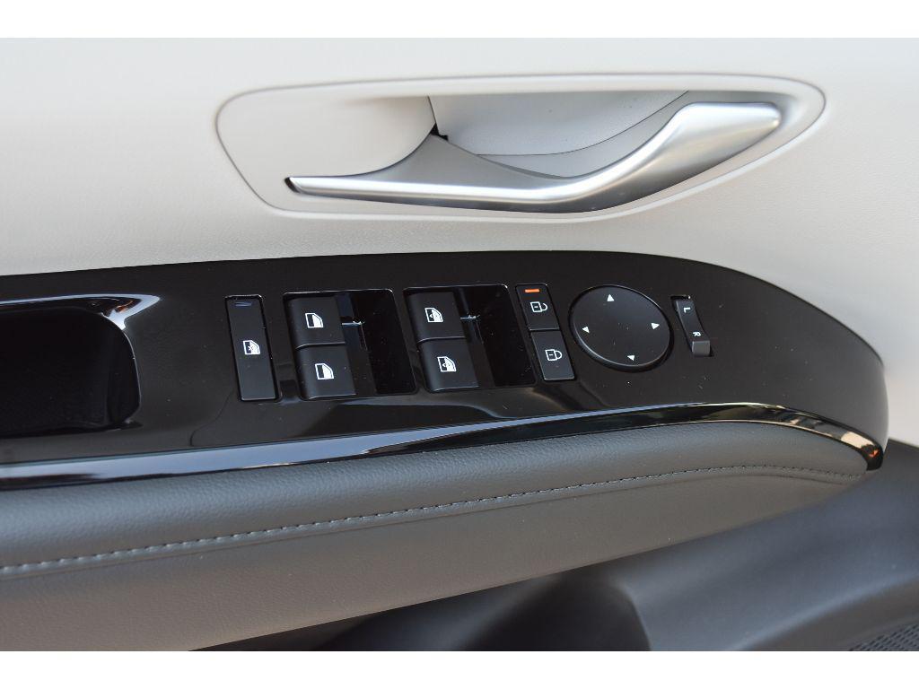 new 2025 Hyundai TUCSON Hybrid car, priced at $42,288