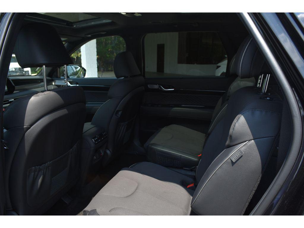 new 2025 Hyundai Palisade car, priced at $54,076