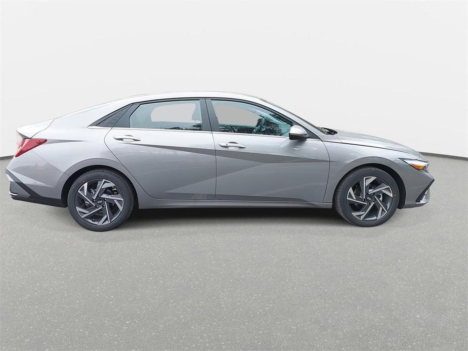 new 2024 Hyundai Elantra car, priced at $23,868