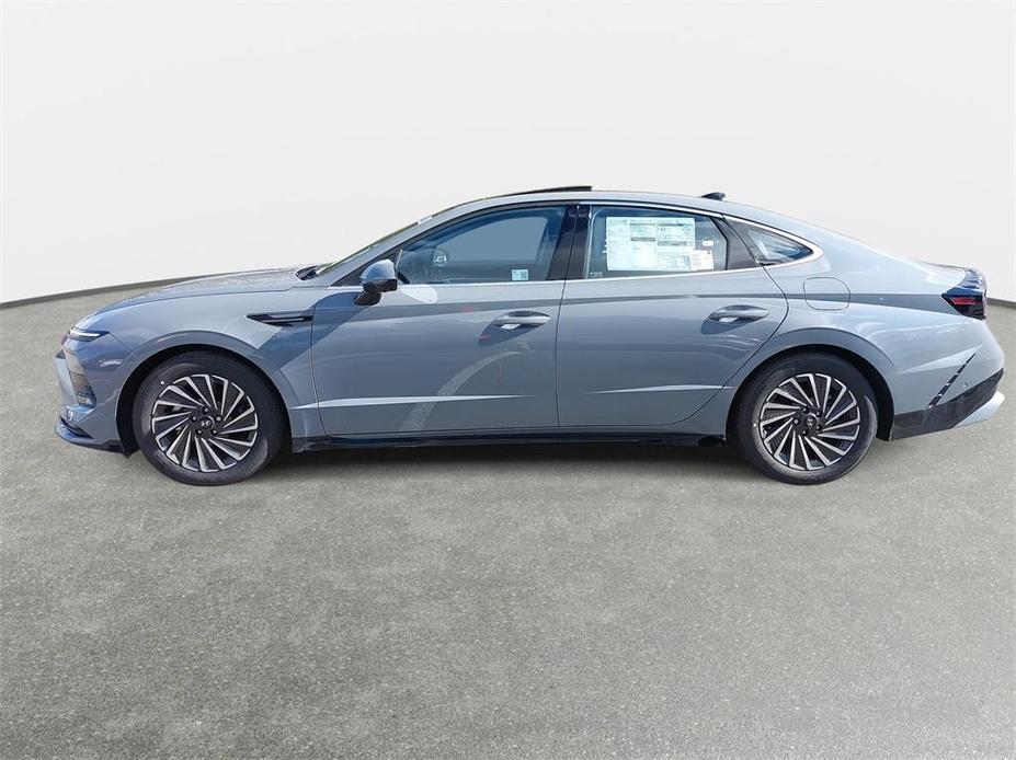 new 2025 Hyundai Sonata Hybrid car, priced at $37,204