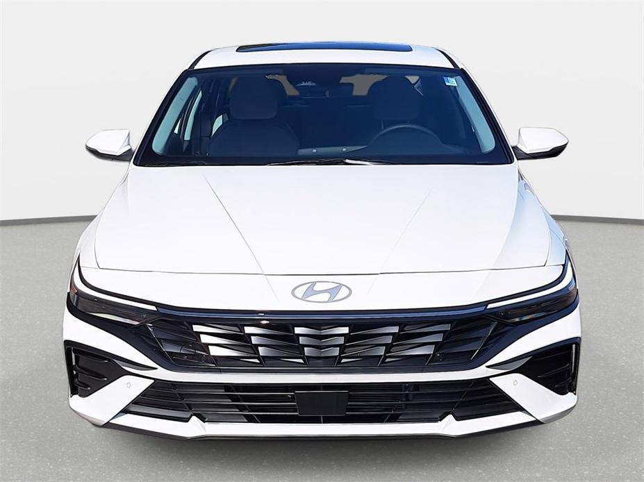 new 2024 Hyundai Elantra HEV car, priced at $26,600