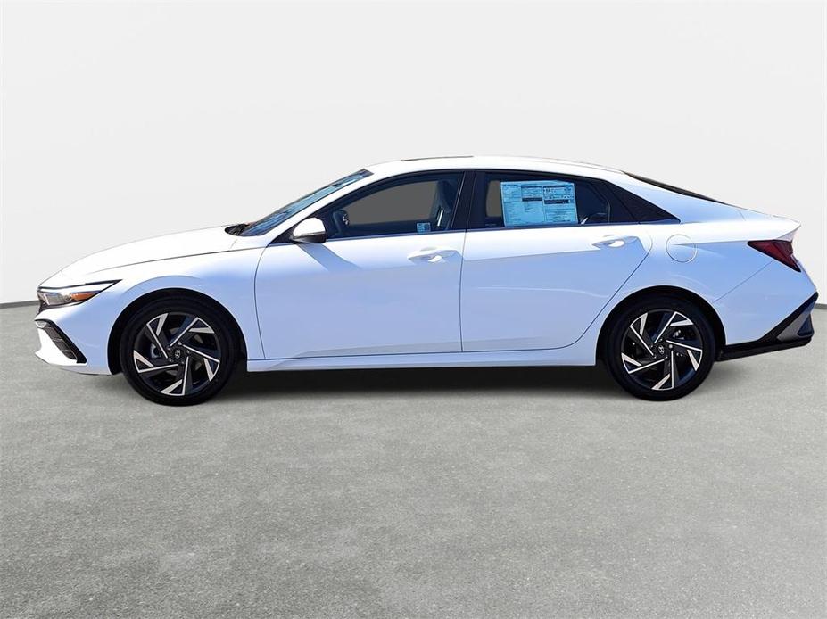 new 2024 Hyundai Elantra HEV car, priced at $26,600